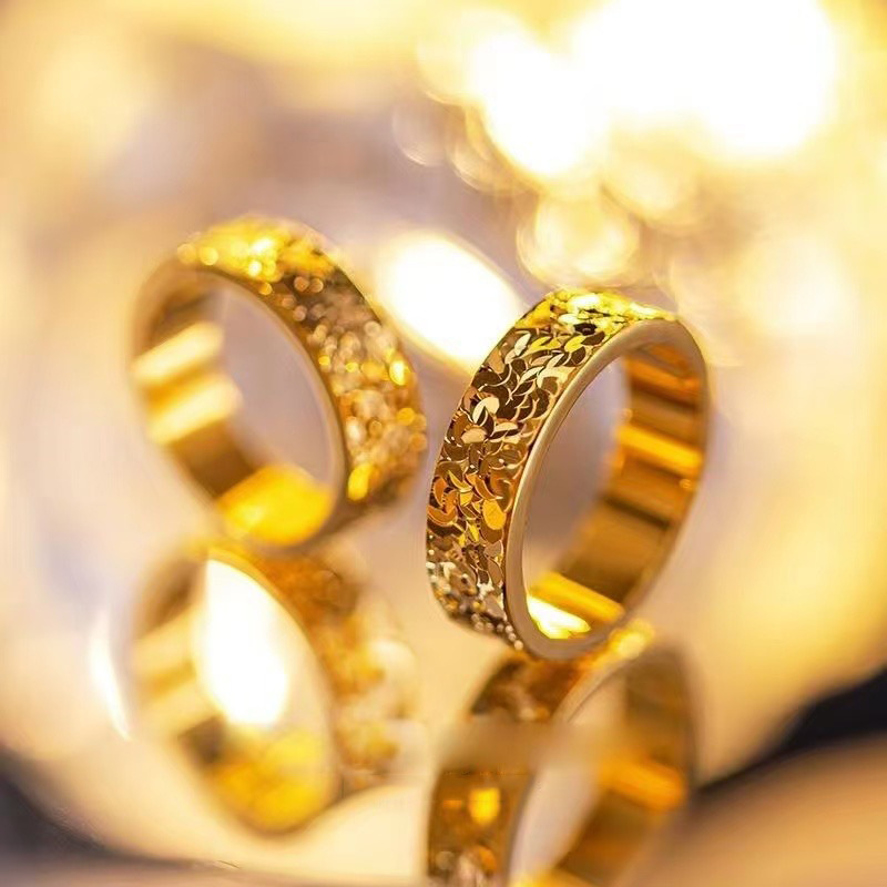 沙金碎冰冰戒指女高级感钛钢不掉色小众设计仿黄金指环情侣对