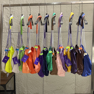 男女情侣户外轻便运动防泼水斜挎单肩包 新品 山系户外 日系慵懒