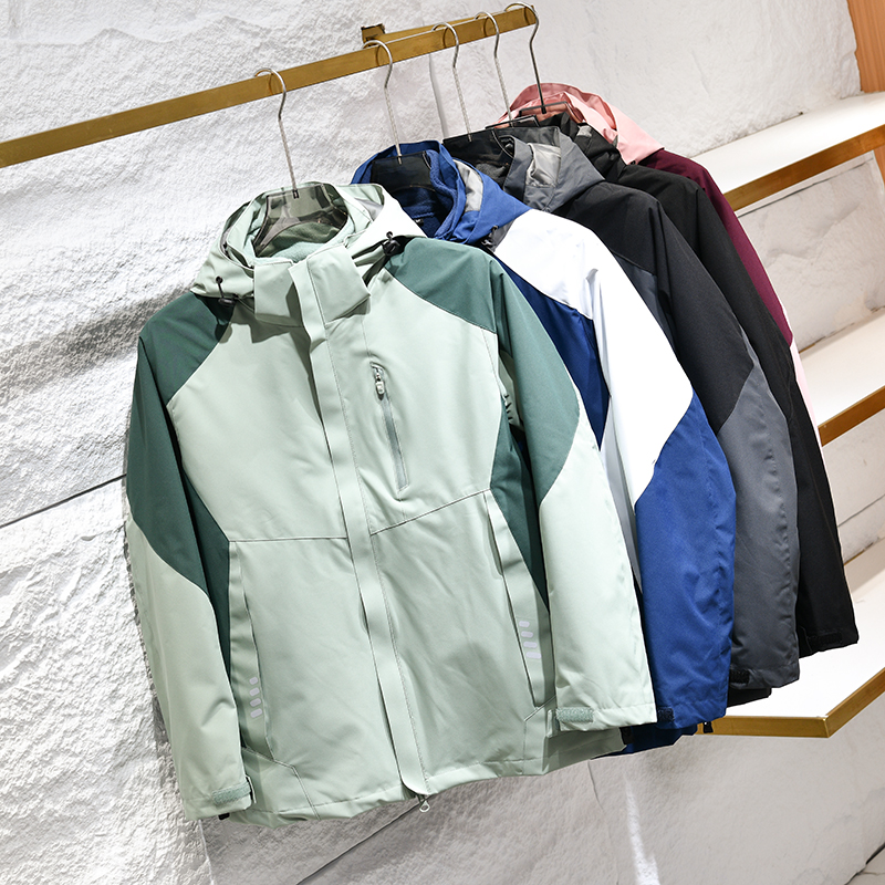男女秋冬三合一连帽冲锋衣外套