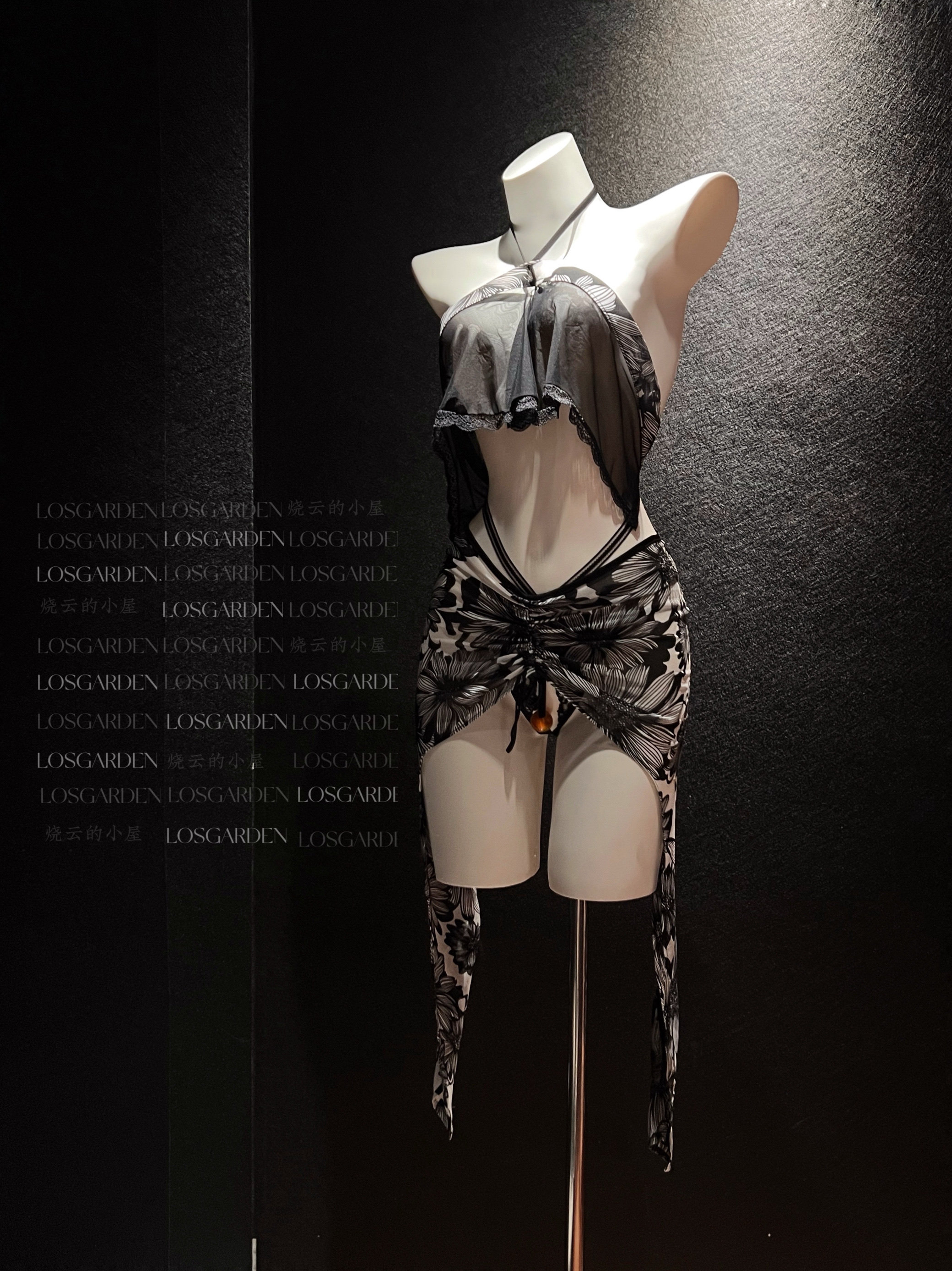 烧云「裙下之臣」国风新中式*性感御姐Lou臀镂空后背绑带诱惑套装