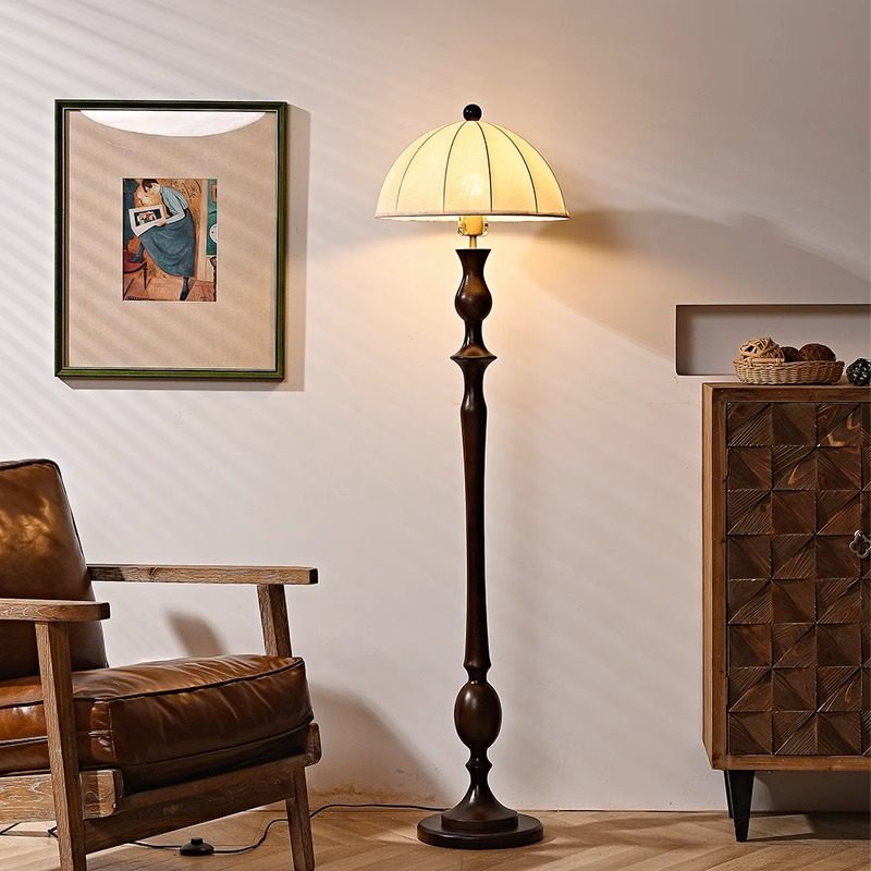 中古风落地灯客厅沙发旁边美式复古氛围感高级感法式卧室立式台灯