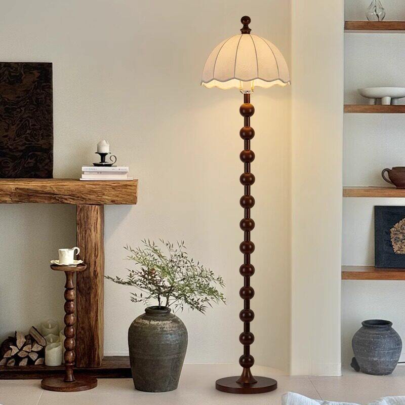 法式中古实木落地灯中式客厅沙发旁装饰灯新款高级感复古卧室灯具