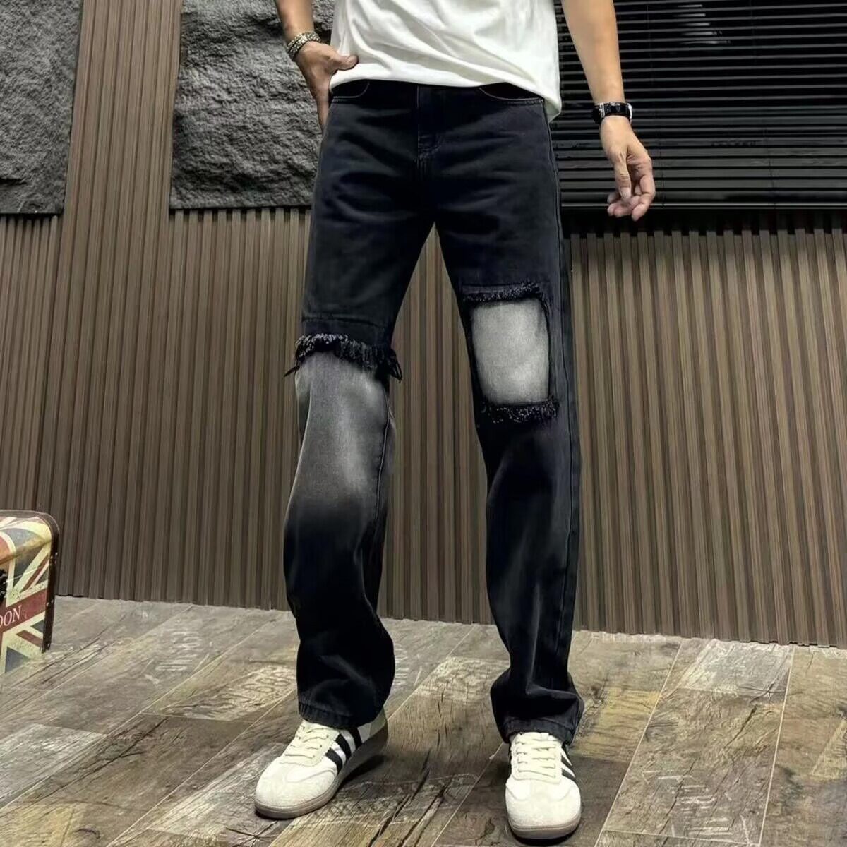 秋季美式痞帅重磅复古做旧破洞贴布黑色牛仔裤男直筒宽松锥形裤子
