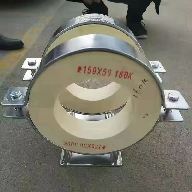 管道支座蒸汽管道蛭石隔热管道滑动支架聚氨酯保冷管托A5管夹现货
