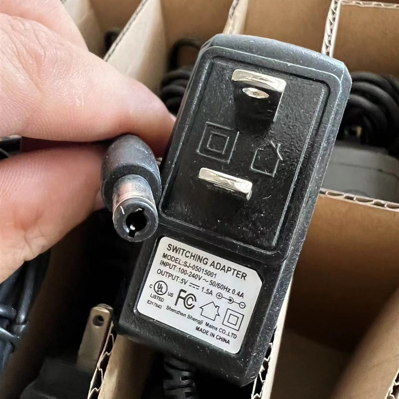 清货电源适配器 光纤l收发器光端机监控5V1.5A电源适配器5.5*2.1m