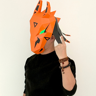 2026马年机甲战马头套酷炫发光面具新年手工折纸玩具礼物拍摄道具