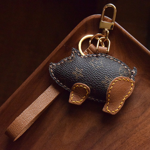 LV&GEDETE 小猪老花真皮汽车钥匙扣挂件手工制作个性定制包包挂饰