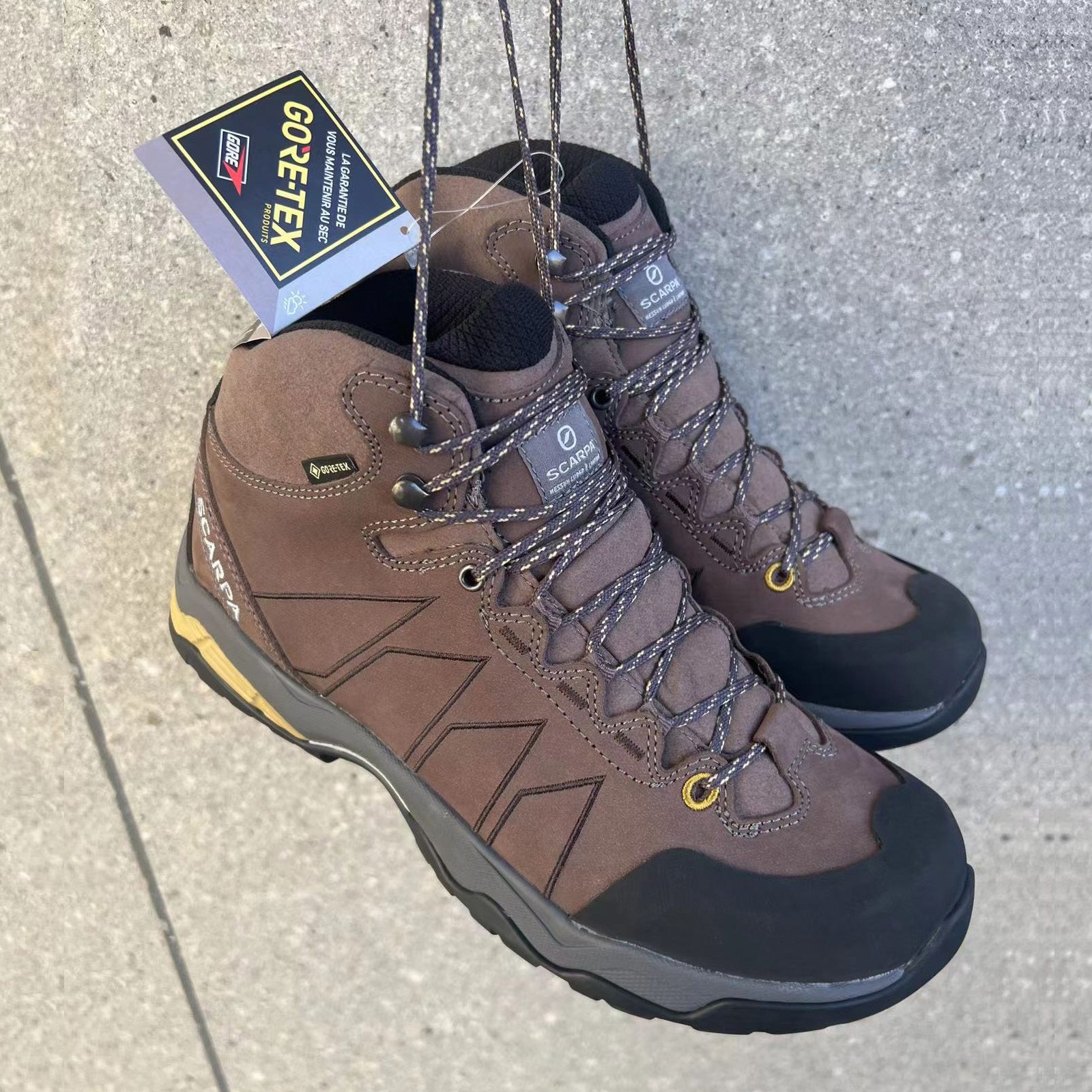 莫林徒步登山鞋加强中帮Moraine防滑户外男鞋GTX防水耐磨SCARPA