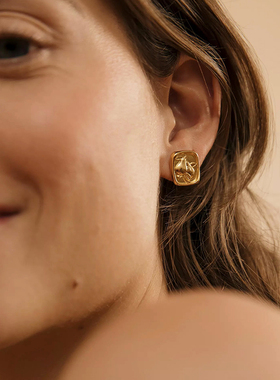 Louise Damas正品授权镀金方块雕刻耳环女简约欧美气质款耳饰