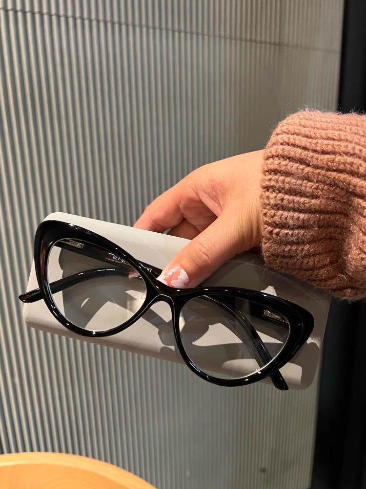 日本 Cherry Koko 三角猫眼蝶形弹簧眼镜架女可配近视眼睛镜框男