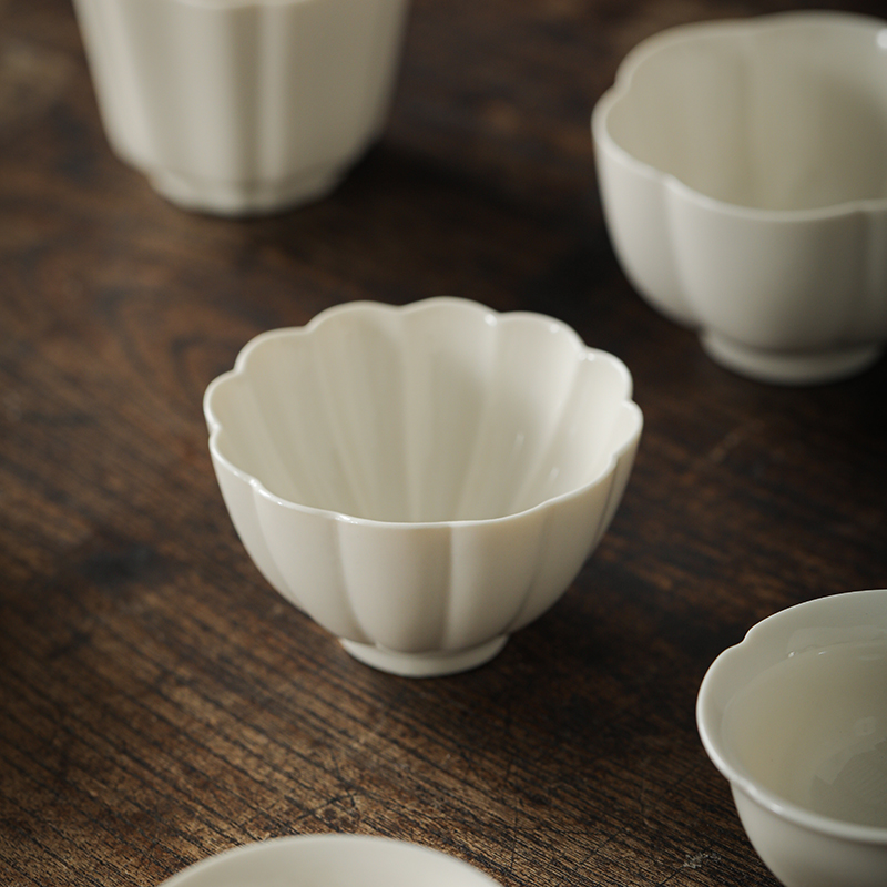 草木灰创意花形茶杯白瓷品茗杯陶瓷主人杯茶碗小茶盏功夫茶具现代