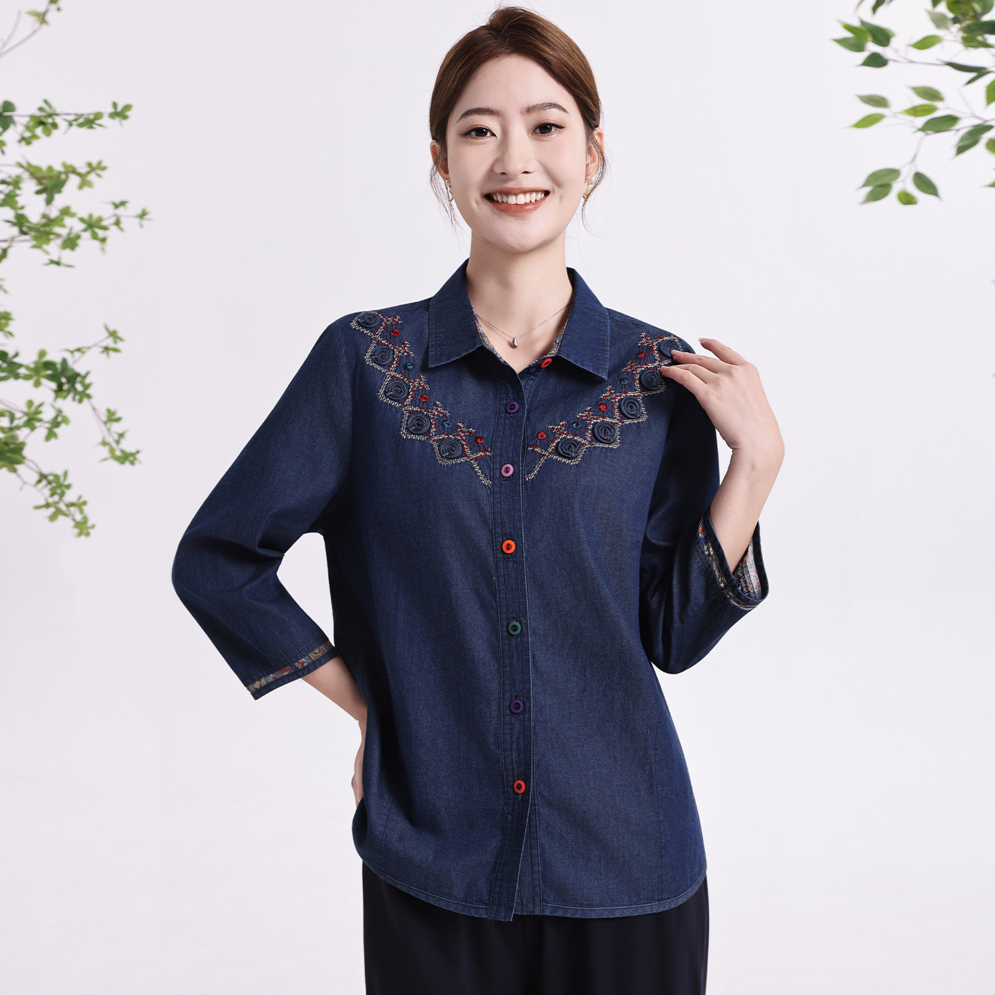 赏心岁月中老年妈妈牛仔衬衣洋气大码夏季新款上衣老人衣服图片