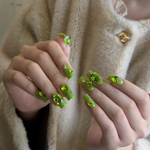 小清新穿戴甲青柠檬橄榄绿碎冰甲片显白美甲成品假指甲