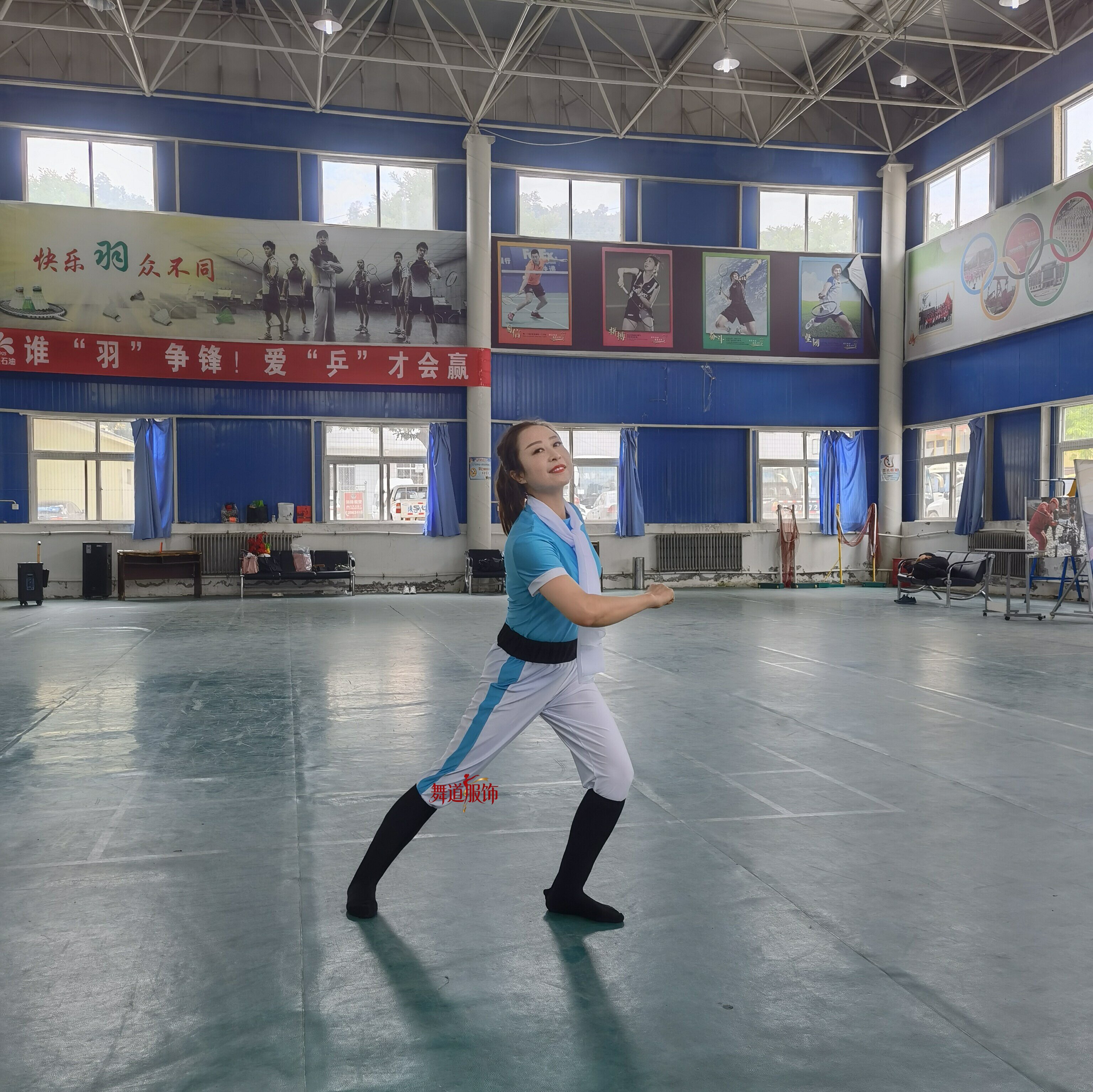 男女同款打鼓演出服开场舞水鼓服古典现代舞艺考练功体操表演服