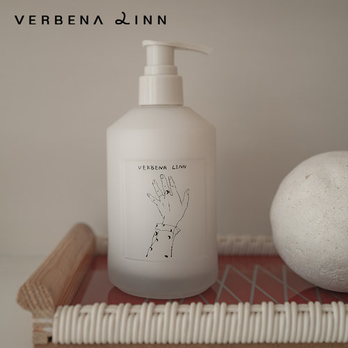 闻梨香氛保湿烟酰胺身体乳