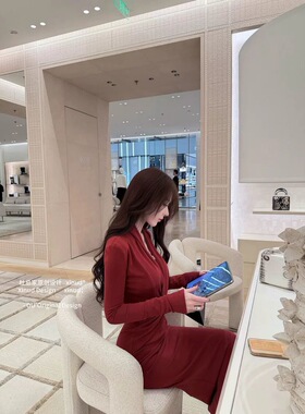 杜总家 高定BAZAAR女明星*优雅御姐气质v领纯欲红色修身连衣长裙