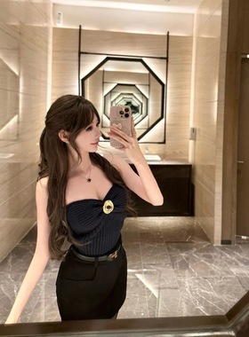 CCZEE 1/09 20:00pm新品 金属扣胸针设计感针织抹胸