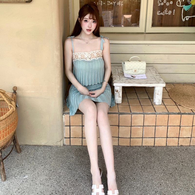 M900蕾丝花边针织吊带套装女高腰百褶短裙纯欲显瘦气质辣妹两件套图片