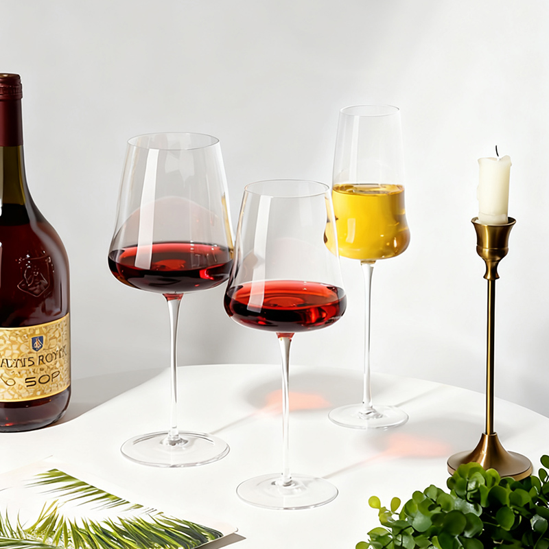 ins风超薄手工水晶玻璃红酒杯高脚杯葡萄酒杯家用酒具云朵高脚杯