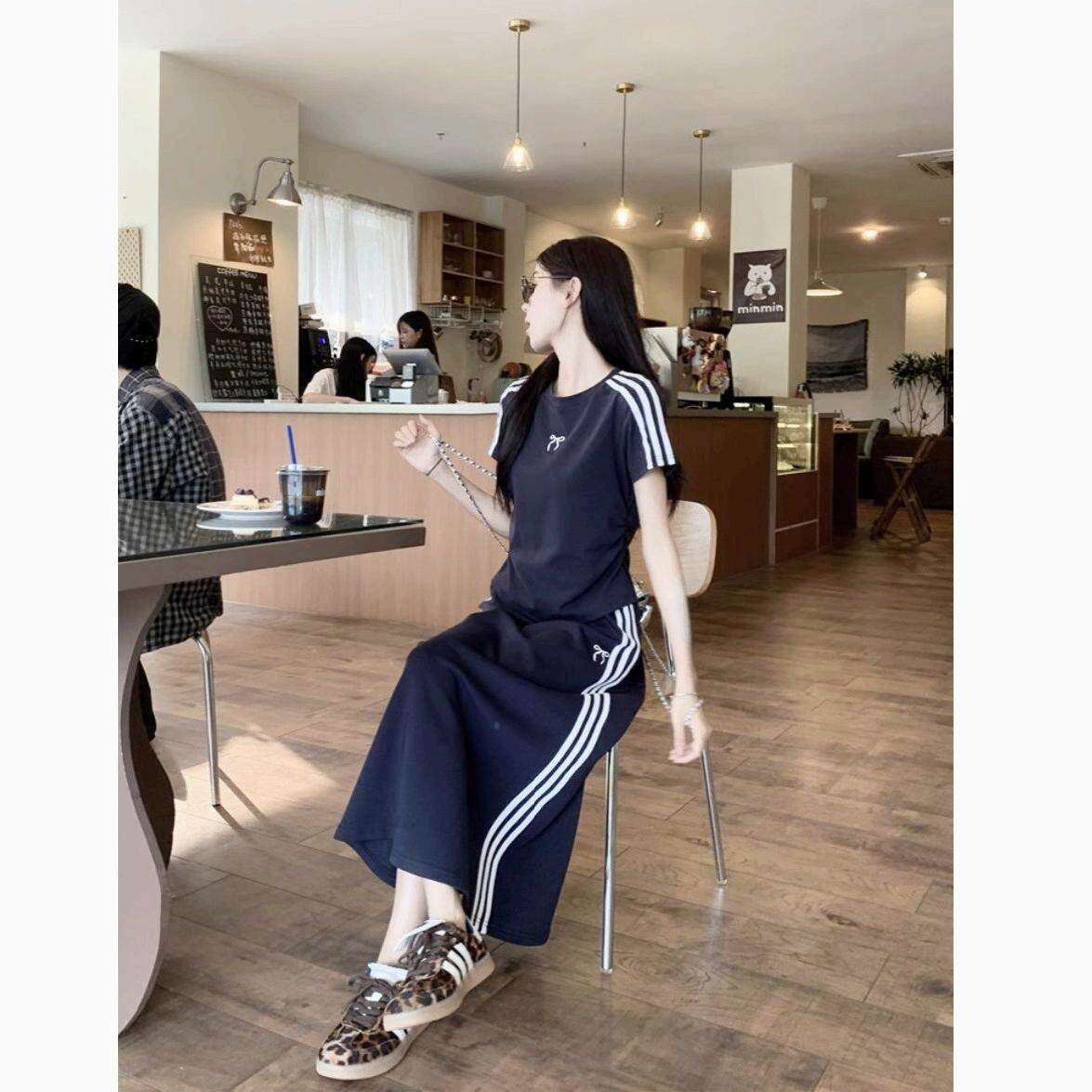 2025年夏季新款大码女装韩式胖MM显瘦运动休闲风T恤中长裙装套装