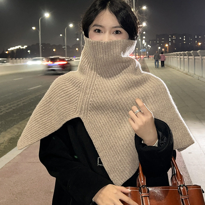 法国Gentle Motto100羊毛套头围脖披肩女秋冬开叉高领不规则斗篷