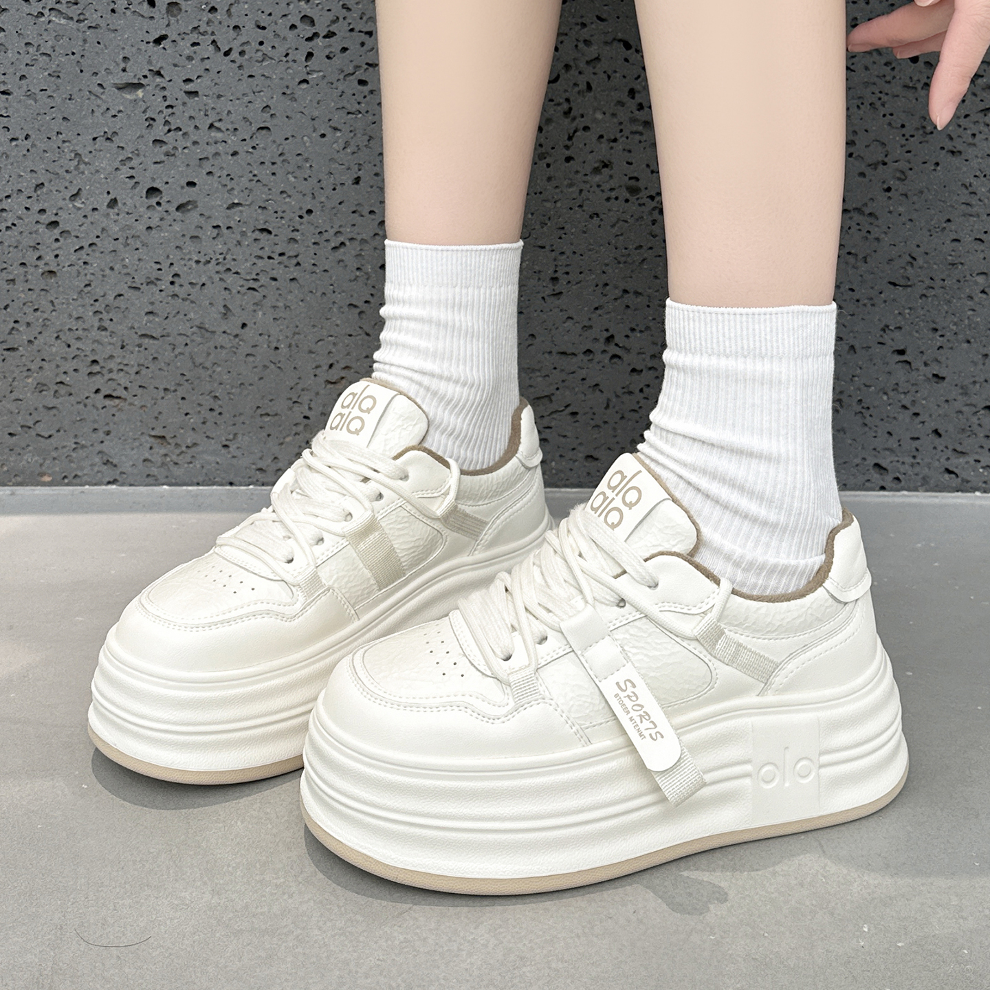 真皮加绒小白鞋女款2025新款百搭