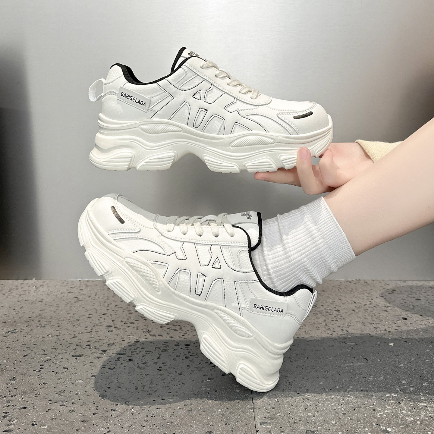 轻便软底小白鞋女2026春秋季新款