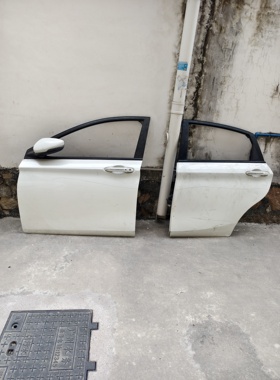 18款传祺GA4左前门左后门白色总成二手原装拆车件