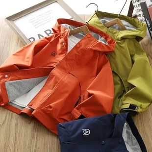 男童外套春款2025儿童冲锋衣春秋款中大童款外套洋气户外上衣夹克