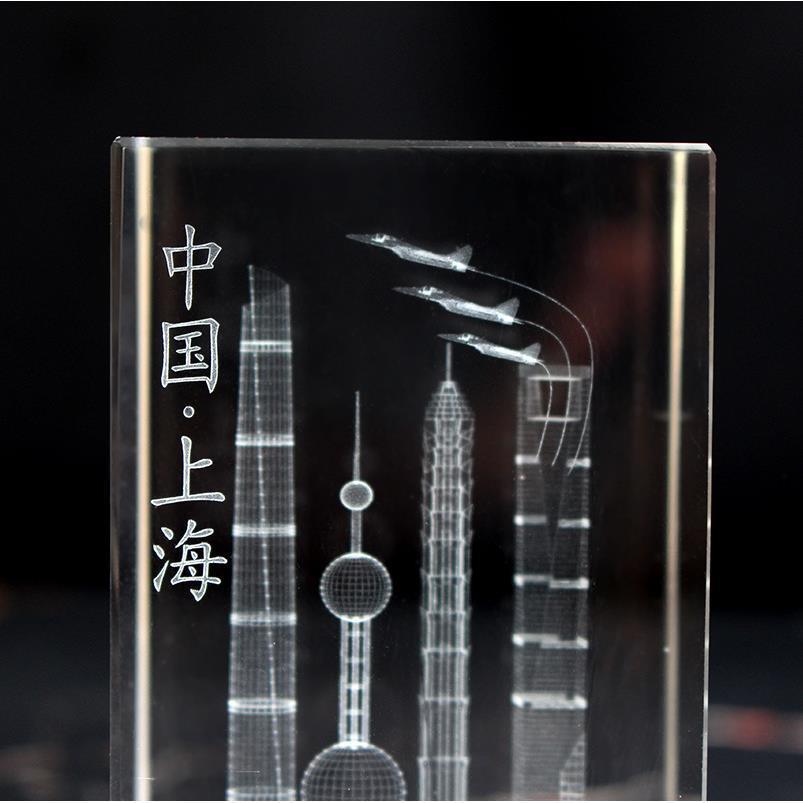 上海纪念品小礼物东方明珠模型水晶方体炫彩发光建筑旅游精美礼品