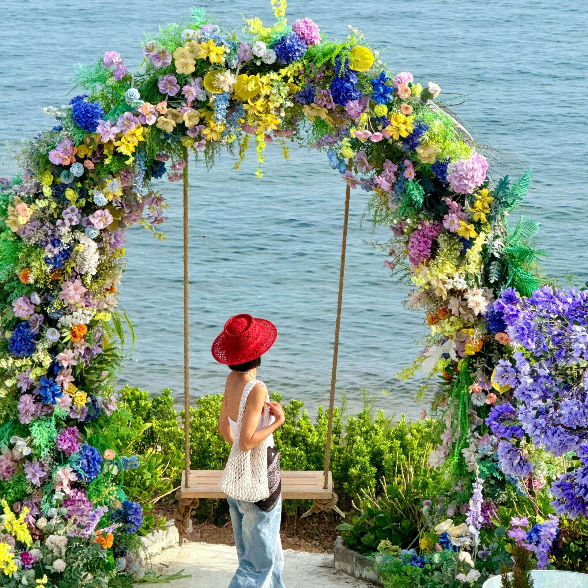 网红秋千拱门仿真花户外花藤花艺公园景区打卡拍照浪漫美陈瀑布花