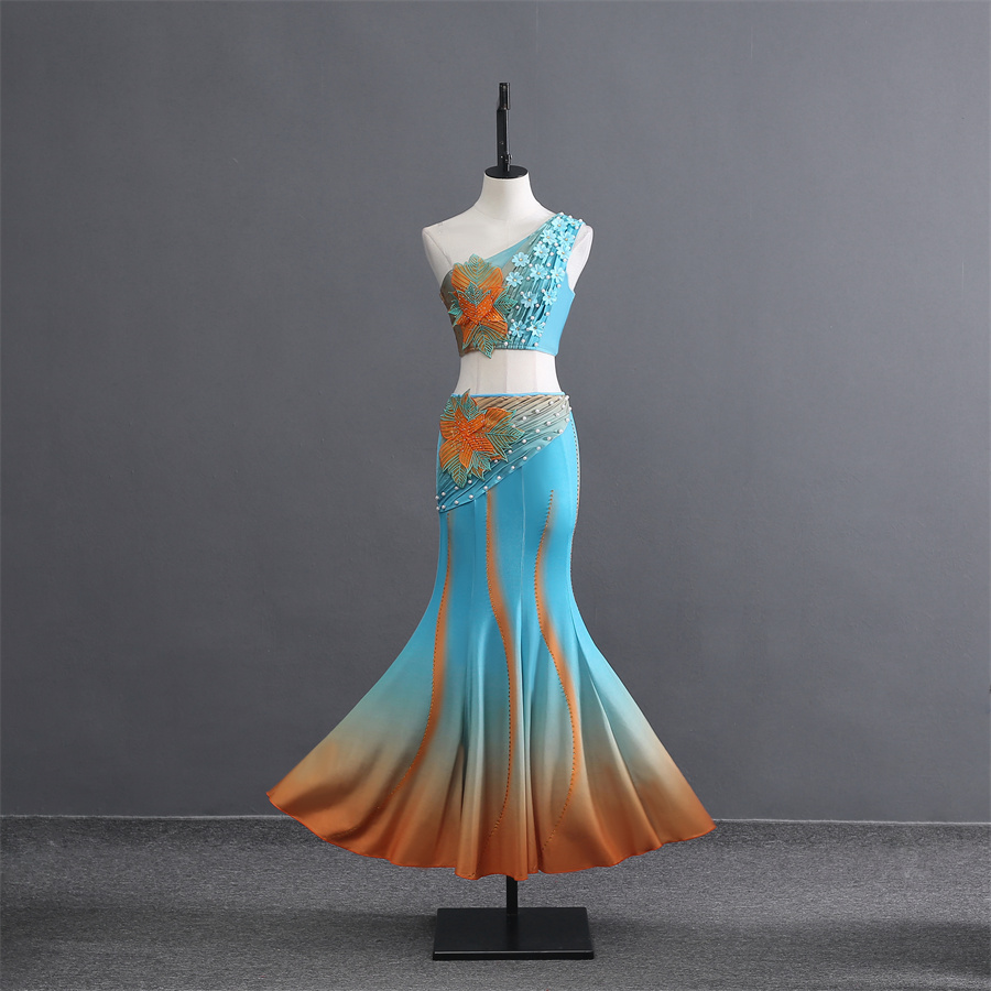 北京滇南映少舞蹈服傣族舞裙演出服女西双版纳傣族服装表演服装