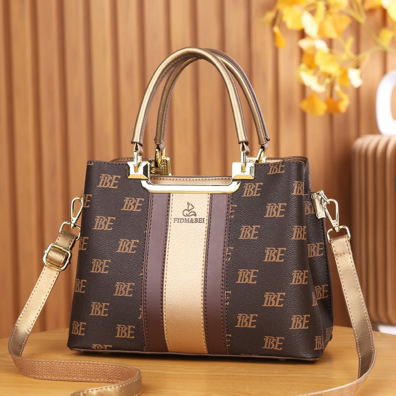 高级感品牌妈妈包中年女士手提包2026新款流行女包印花时尚斜挎包