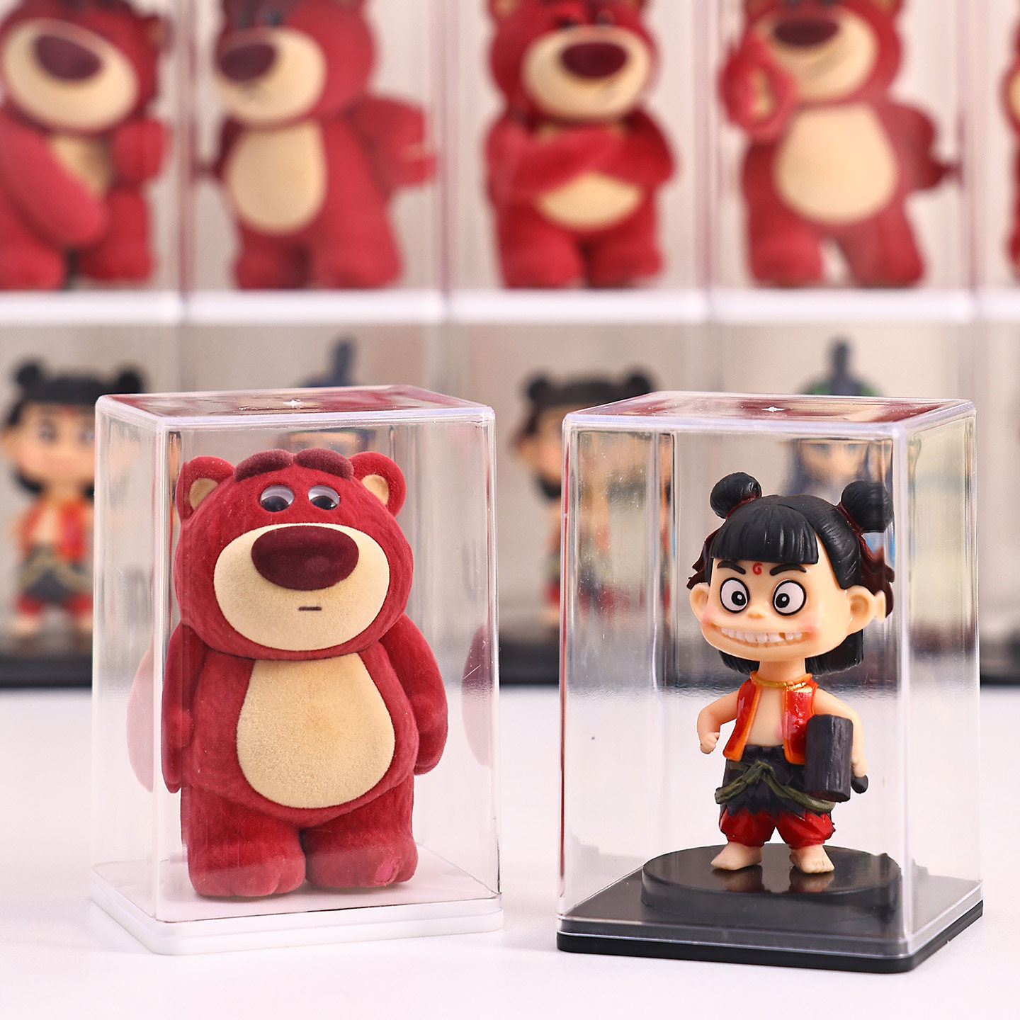 草莓熊盲盒收纳展示架单个透明哪吒手办收纳盒适用泡泡玛特展示盒,收纳整理,手办收纳盒,淘宝优惠券,粉丝福利购,淘宝优惠卷