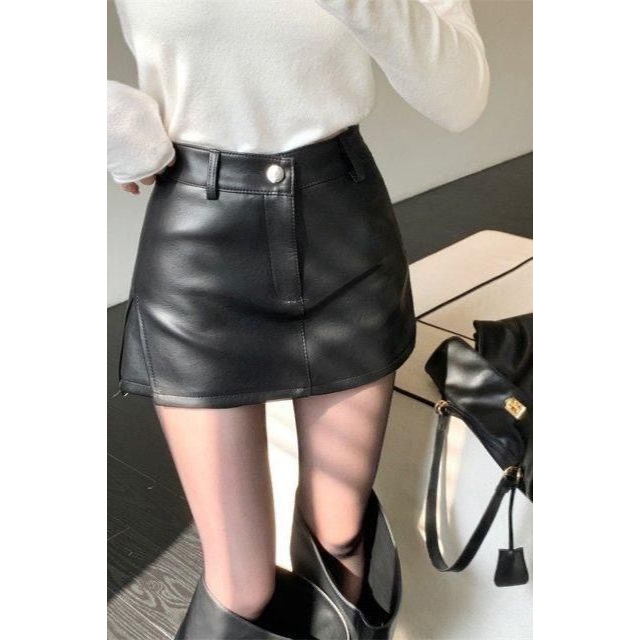 黑色高级感pu皮包臀半身裙女2025秋冬新款辣妹高腰开叉a字短裤裙