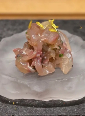 日式圆形装和牛烤肉塔塔火锅甜品前菜玻璃冰盘冷菜位上碟酒店餐具
