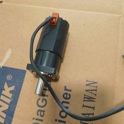 东方马达C7602-90215HG1,拆机成色9新,顺丰到付(请询价)