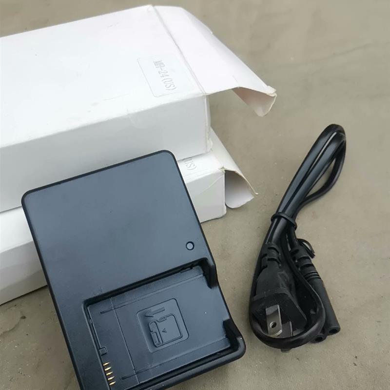 尼康MH-24充电器D5100 D5200 D5300  D(请询价)