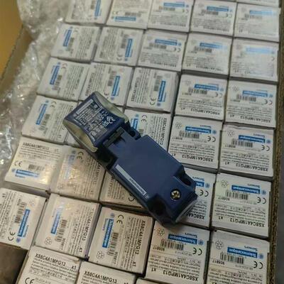 特勒美科 XS8C4A1PCG13  施耐德通用型接近传感器(请询价)