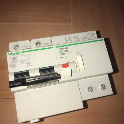 拆机 施耐德C120H+VigiC120 2PC125A空气(请询价)