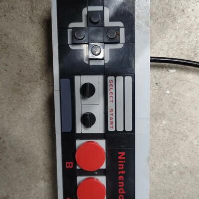 乐集积木63300 Nintendo任天堂游戏机手柄,成色看(请询价)