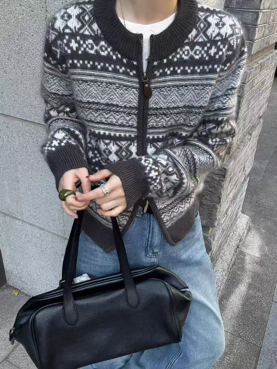 复古提花圆领双拉链针织开衫2025冬季民族风保暖软糯山羊绒外套女