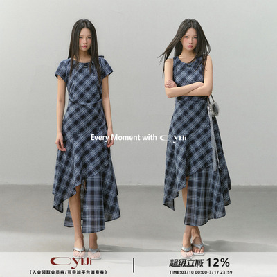 CyNi  复古轻薄垂感无袖格纹连衣裙设计感不规则格子长裙女