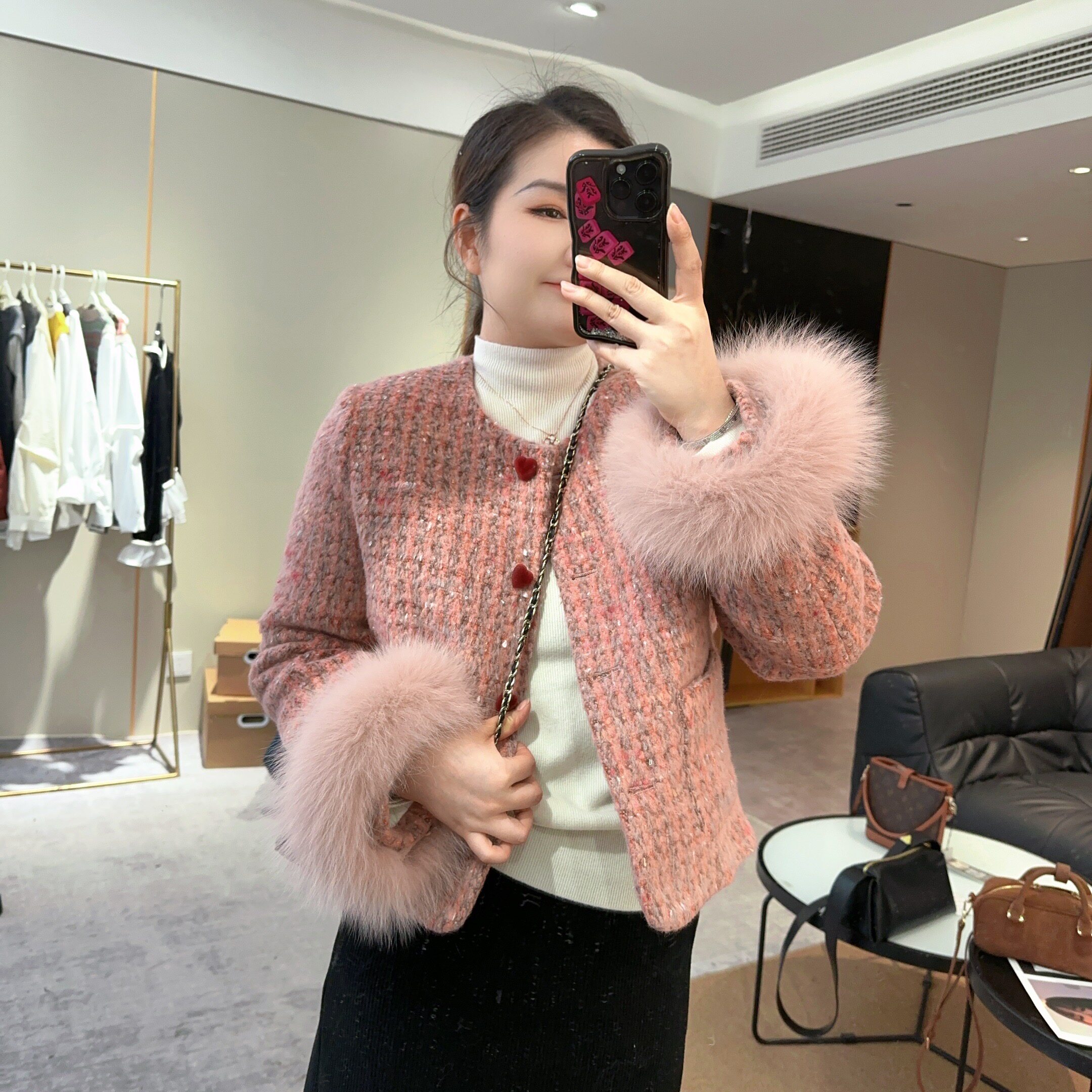 【橘粉小香】冬季时尚显瘦编织爱心扣小香风加厚外套 X5010201