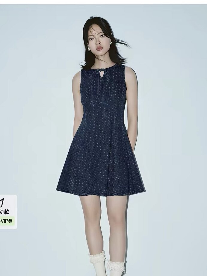 SH&UR2026春季新款女装休闲气质系带圆点牛仔圆领连衣裙UYY860095