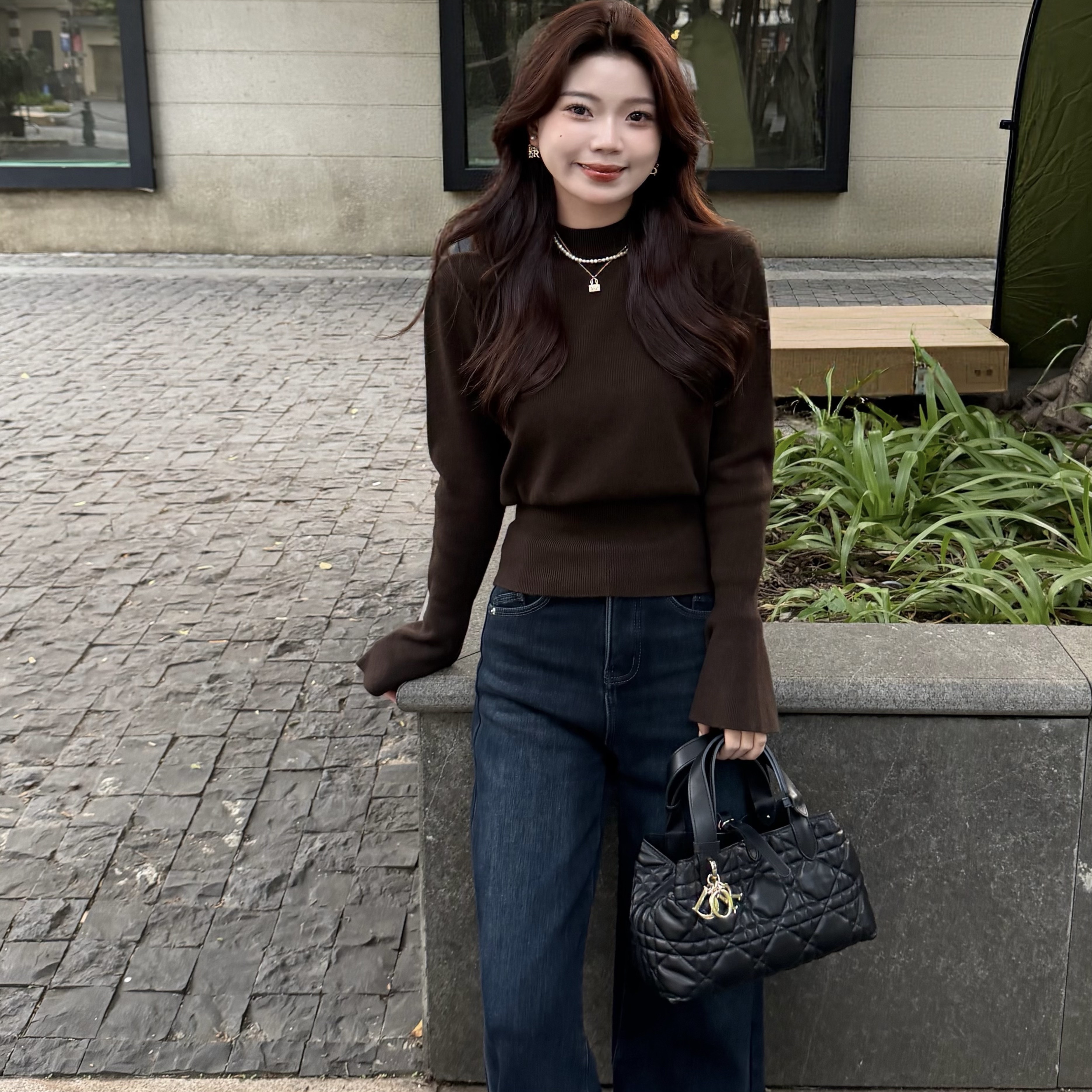 韩系气质半高领喇叭袖针织衫女