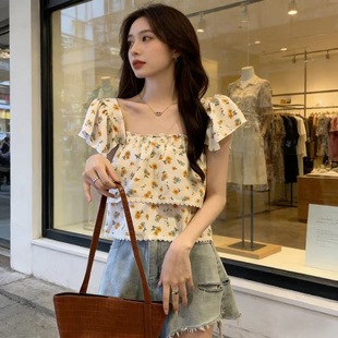 法式短袖短款雪纺辣妹上衣露脐2025年T恤小衫飞飞袖夏装碎花
