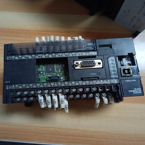 议价PLC  CP1L-M40DR-A （1个）可维修