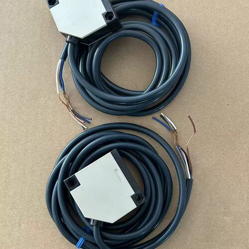 议价正品E3JK-R4M2可维修