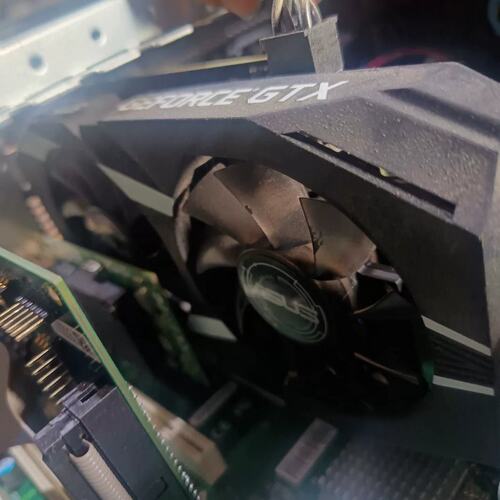议价华硕GTX1650 4GD6显卡，九成新，双风扇散热，性能稳可维修